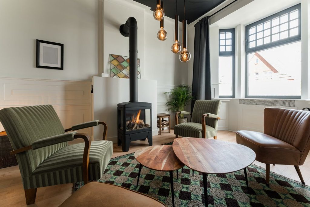 Zo creëer je de perfecte opstelling en sfeer in je woonkamer